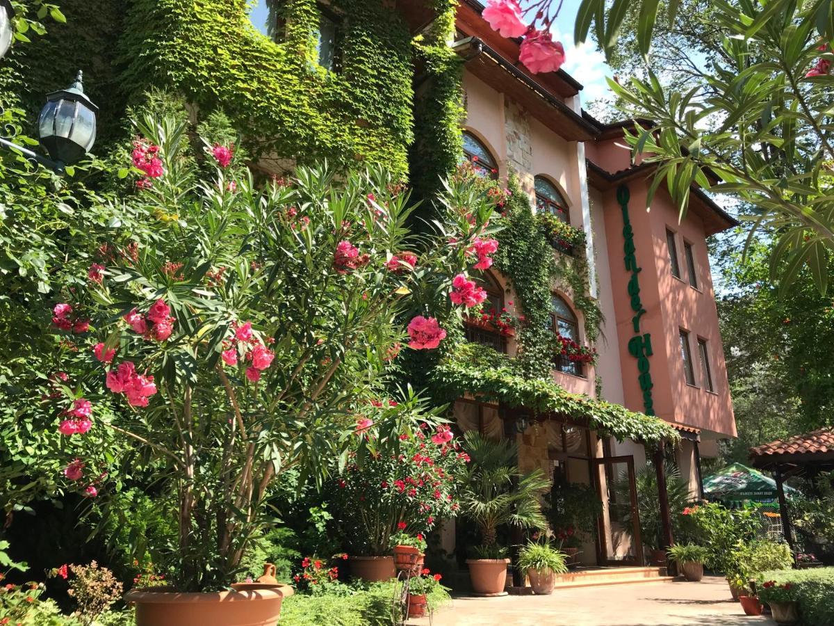 Oleander House And Tennis Club Солнечный берег Экстерьер фото